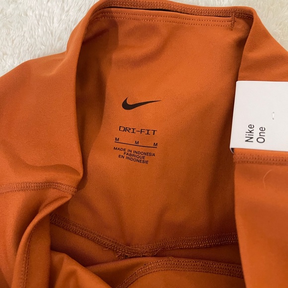 Brown Nike Women’s Biker Shorts - Picture 3 of 3